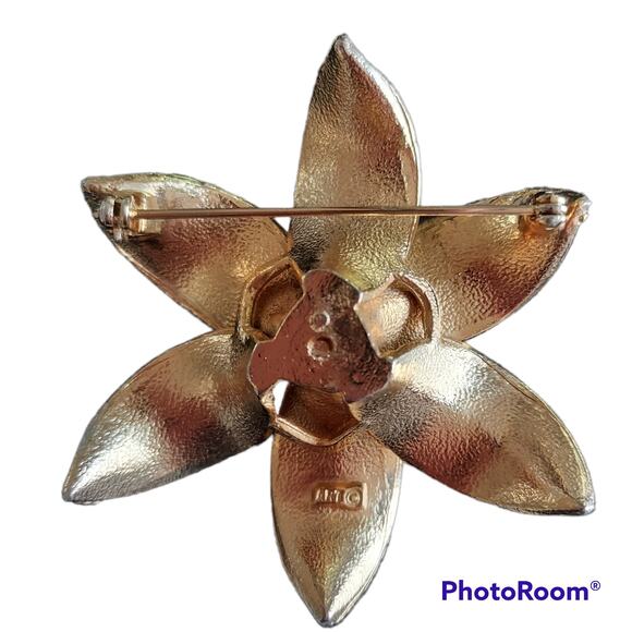 ART Arthur Pepper Gold Tone Faux Pearl Vintage Flower Brooch Pin - Picture 4 of 5